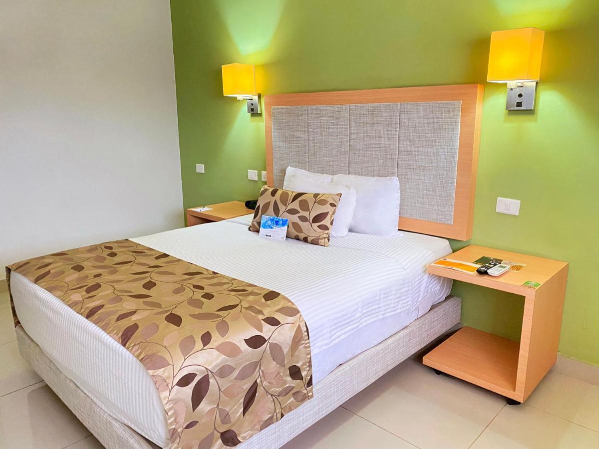 Sleep Inn Кульякан Экстерьер фото