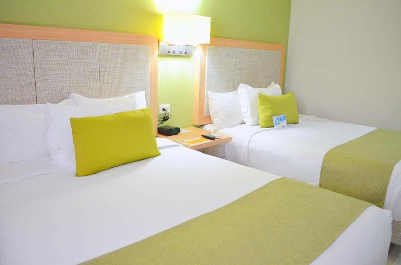 Sleep Inn Кульякан Экстерьер фото